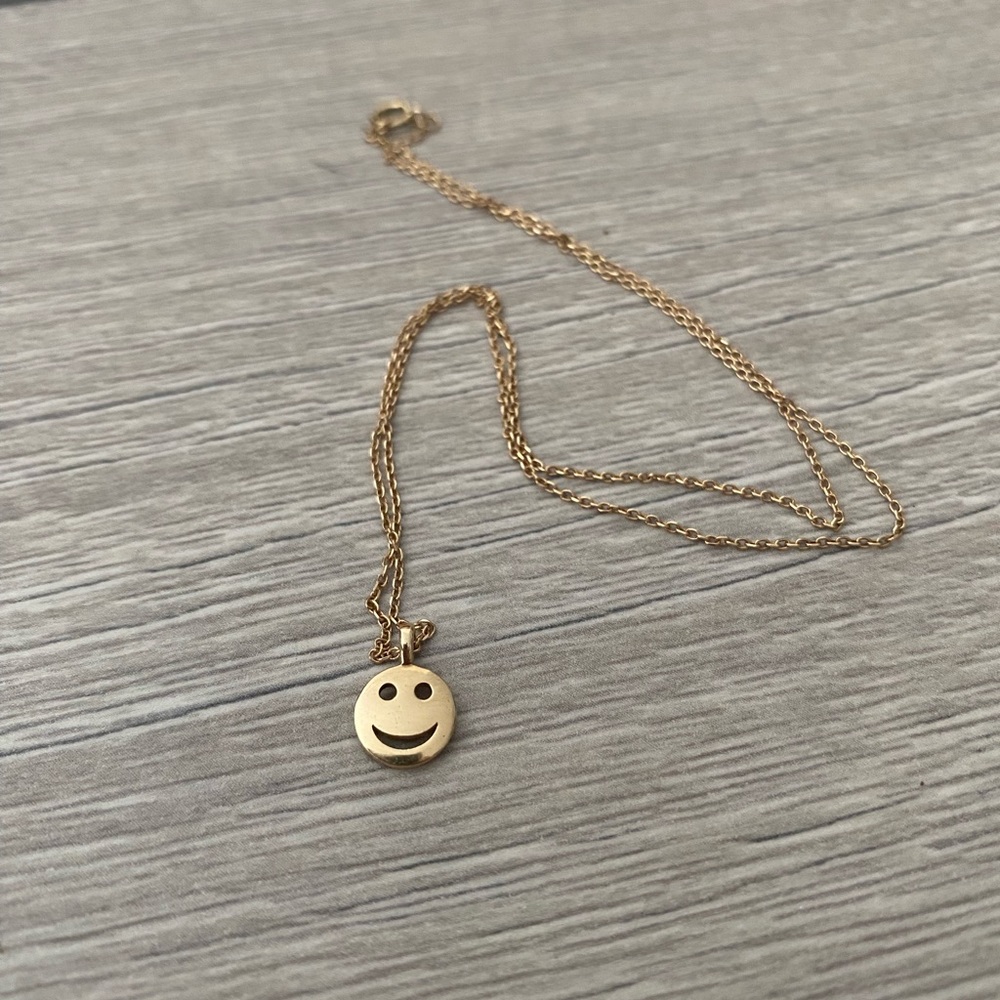 Lisa Gozlan Yellow Gold Smiley Face Pendant Necklace